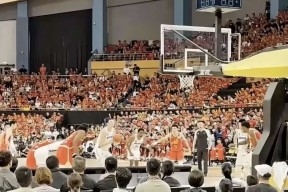 开云体验-今晚体能课后，利物浦防线松动备战CBA季后赛，压力陡增，细节决定成败的简单介绍